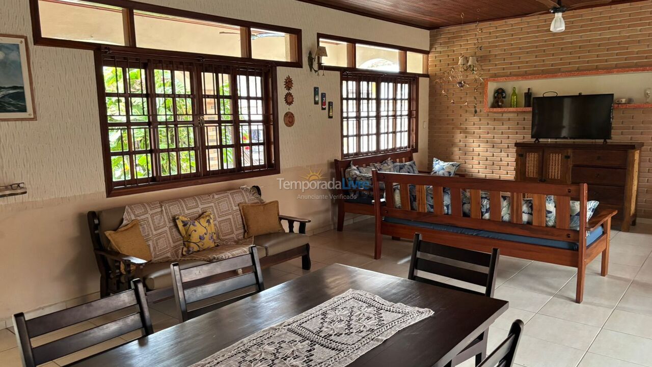 Casa para aluguel de temporada em Ubatuba (Toninhas)