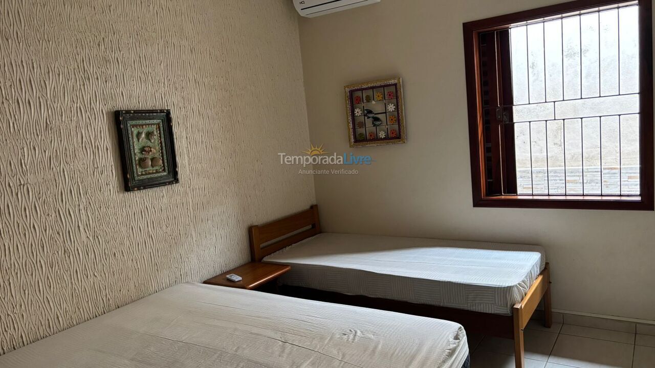 Casa para aluguel de temporada em Ubatuba (Toninhas)