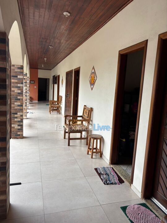 Casa para aluguel de temporada em Ubatuba (Toninhas)