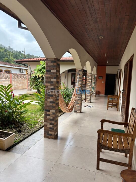 Casa para aluguel de temporada em Ubatuba (Toninhas)