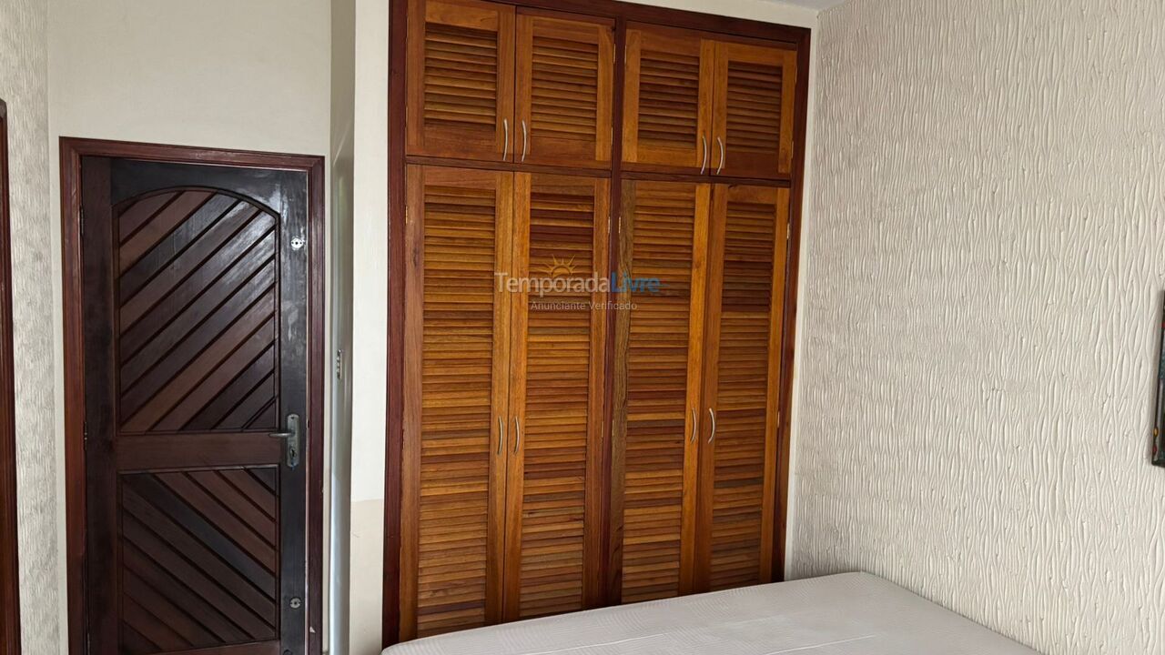 Casa para aluguel de temporada em Ubatuba (Toninhas)