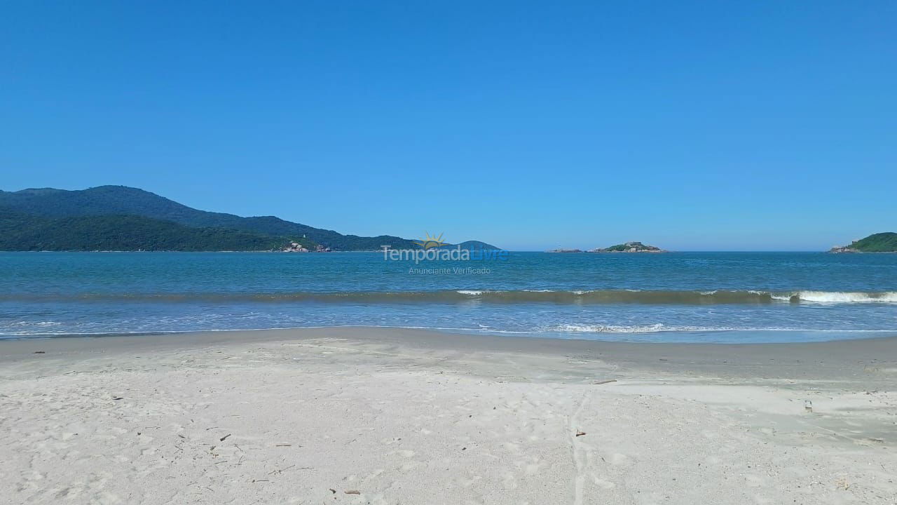 Apartamento para aluguel de temporada em Palhoça (Praia do Sonho)