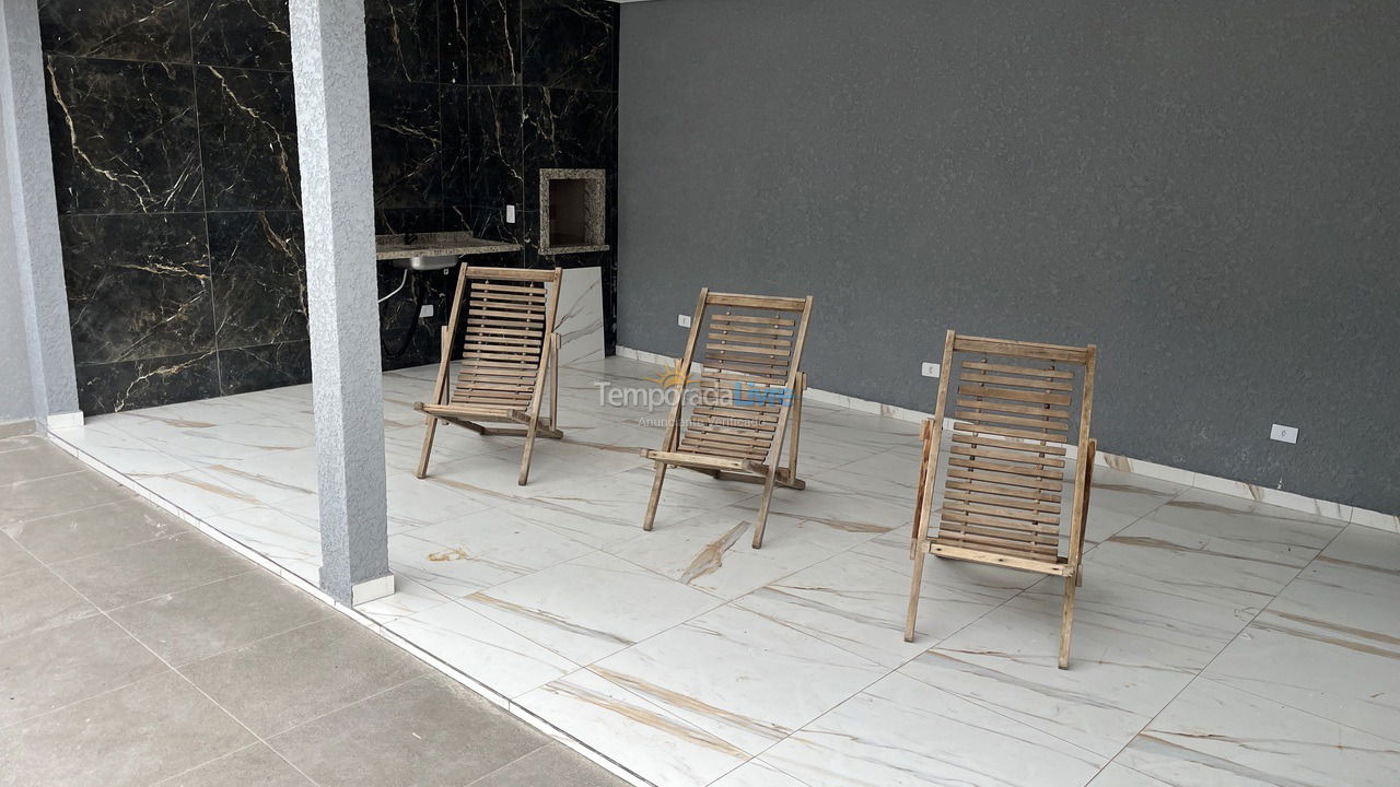 House for vacation rental in Matinhos (Balneário Guacyara Costa Azul)