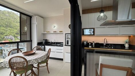 Beautiful Penthouse with Ocean View in Canto Grande