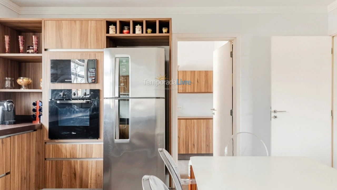 Apartment for vacation rental in Guarujá (Enseada)