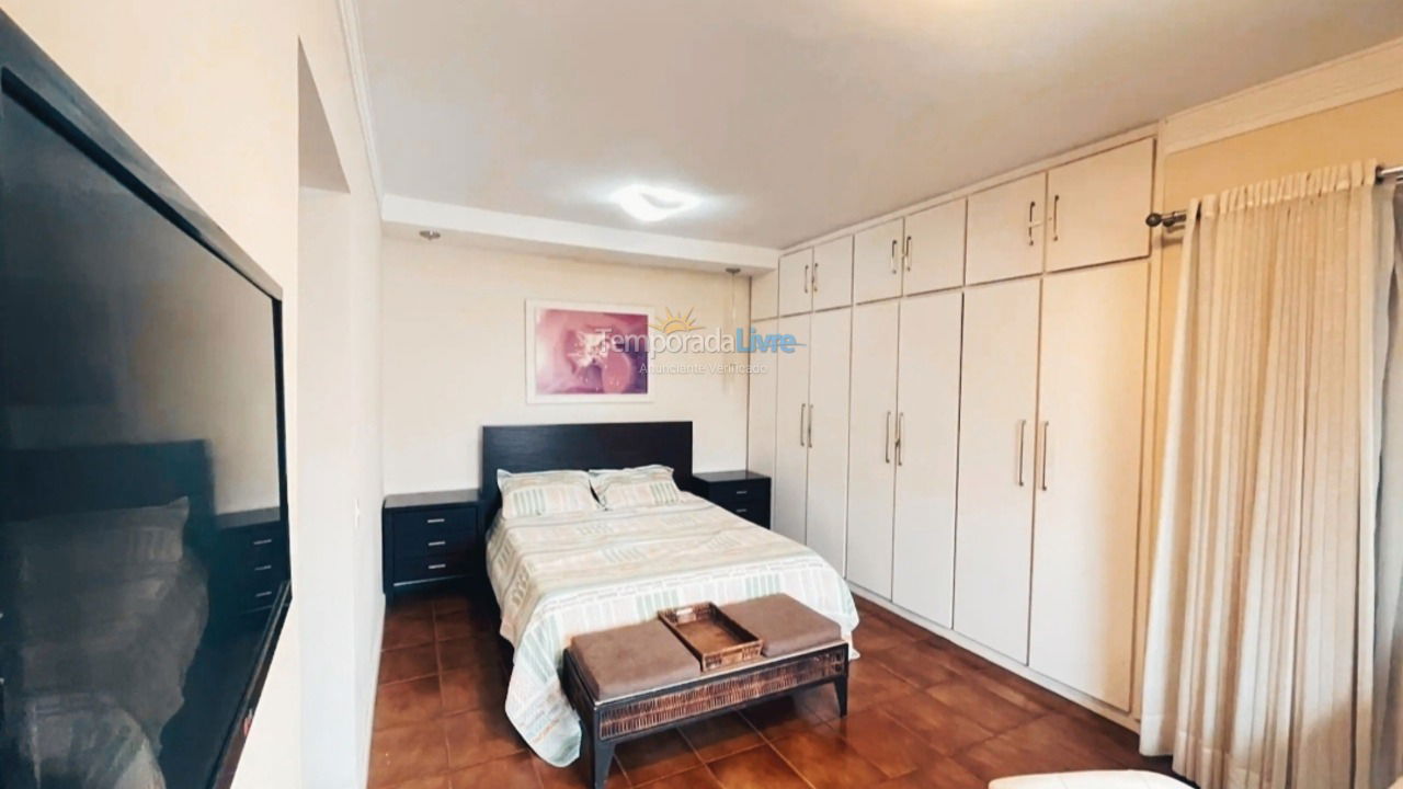 Apartment for vacation rental in Guarujá (Enseada)