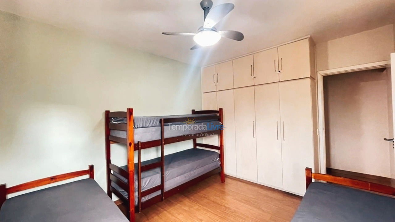 Apartment for vacation rental in Guarujá (Enseada)