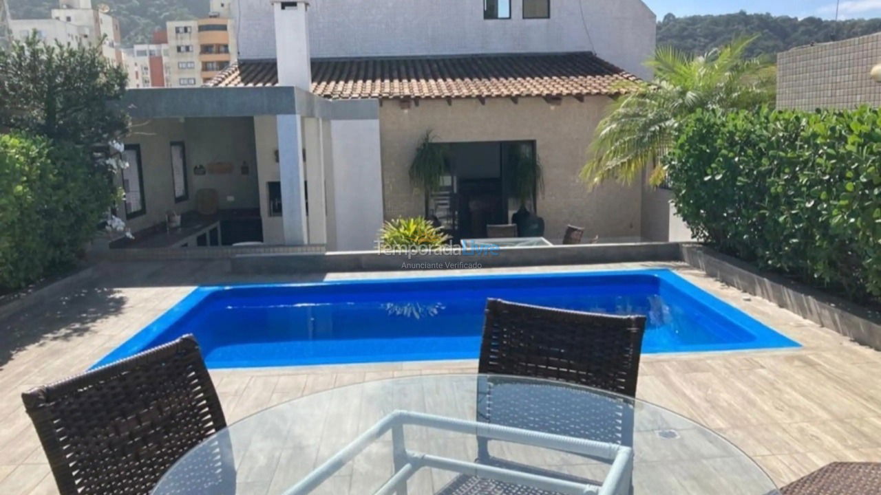 Apartment for vacation rental in Guarujá (Enseada)