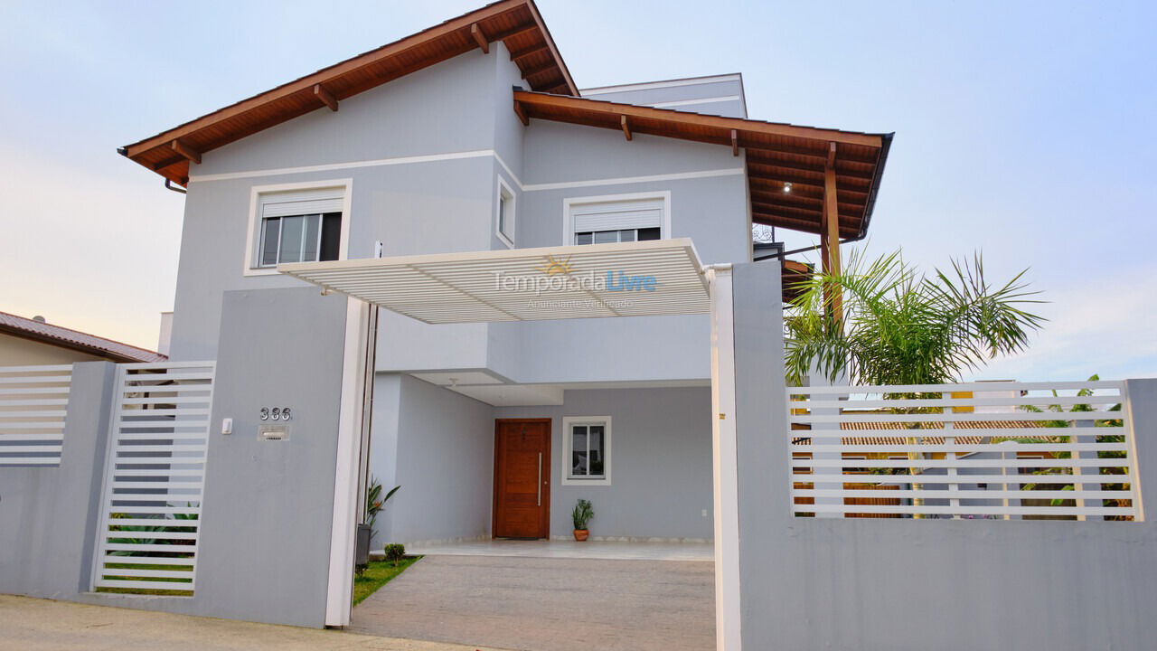 Casa para alquiler de vacaciones em Florianópolis (Novo Campeche)