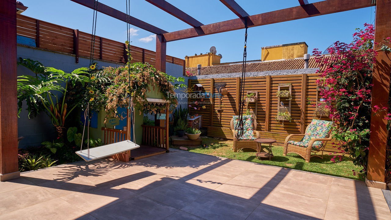 Casa para alquiler de vacaciones em Florianópolis (Novo Campeche)