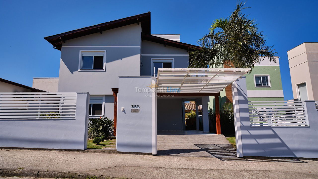 Casa para alquiler de vacaciones em Florianópolis (Novo Campeche)