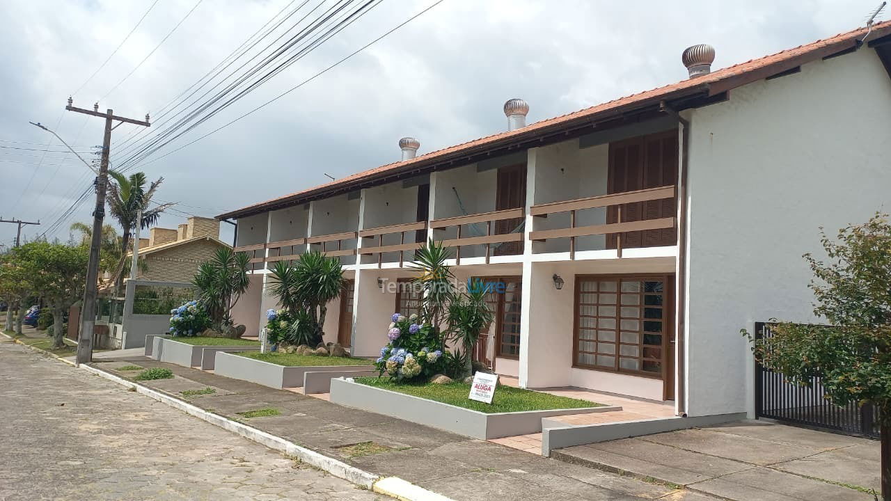 Casa para aluguel de temporada em Garopaba (Morrinhos)