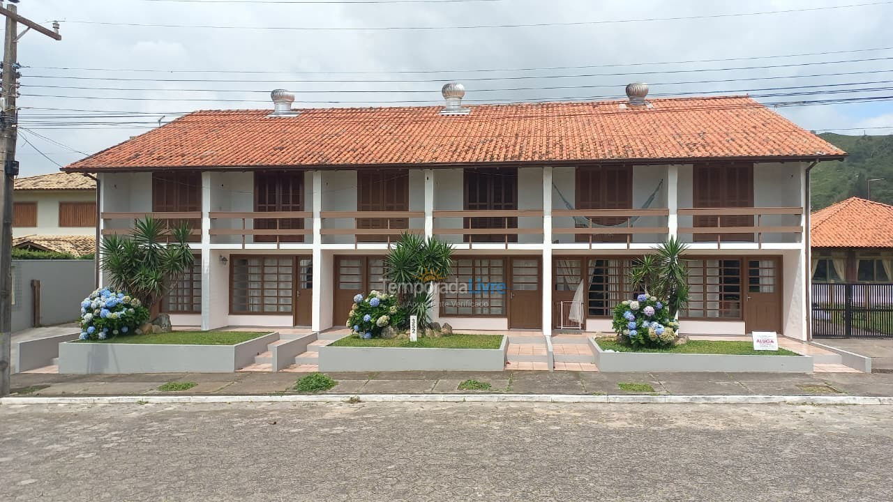 Casa para aluguel de temporada em Garopaba (Morrinhos)