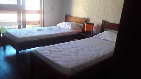 Casas em condominio 100 mts do mar, Morrinhos, Garopaba