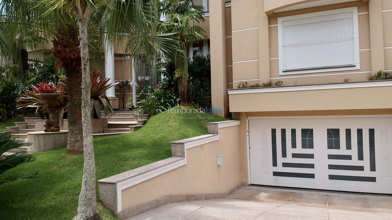 House for vacation rental in Florianopolis (Jurerê Internacional)