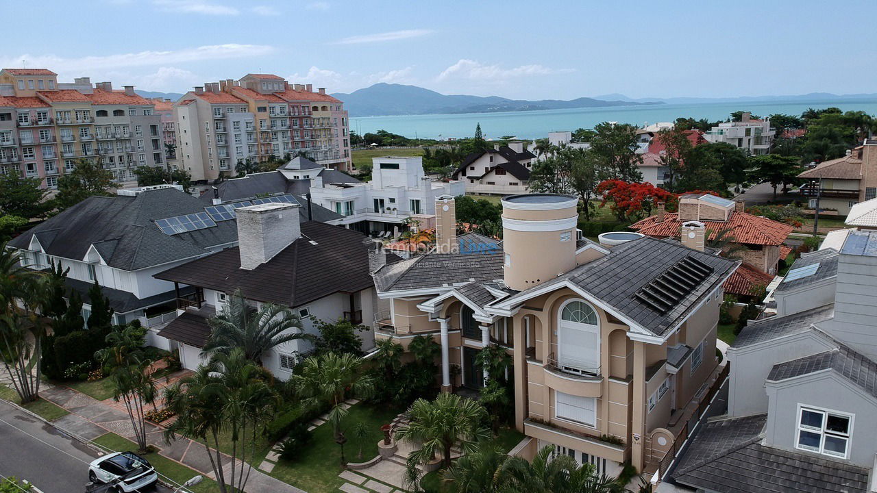 House for vacation rental in Florianopolis (Jurerê Internacional)