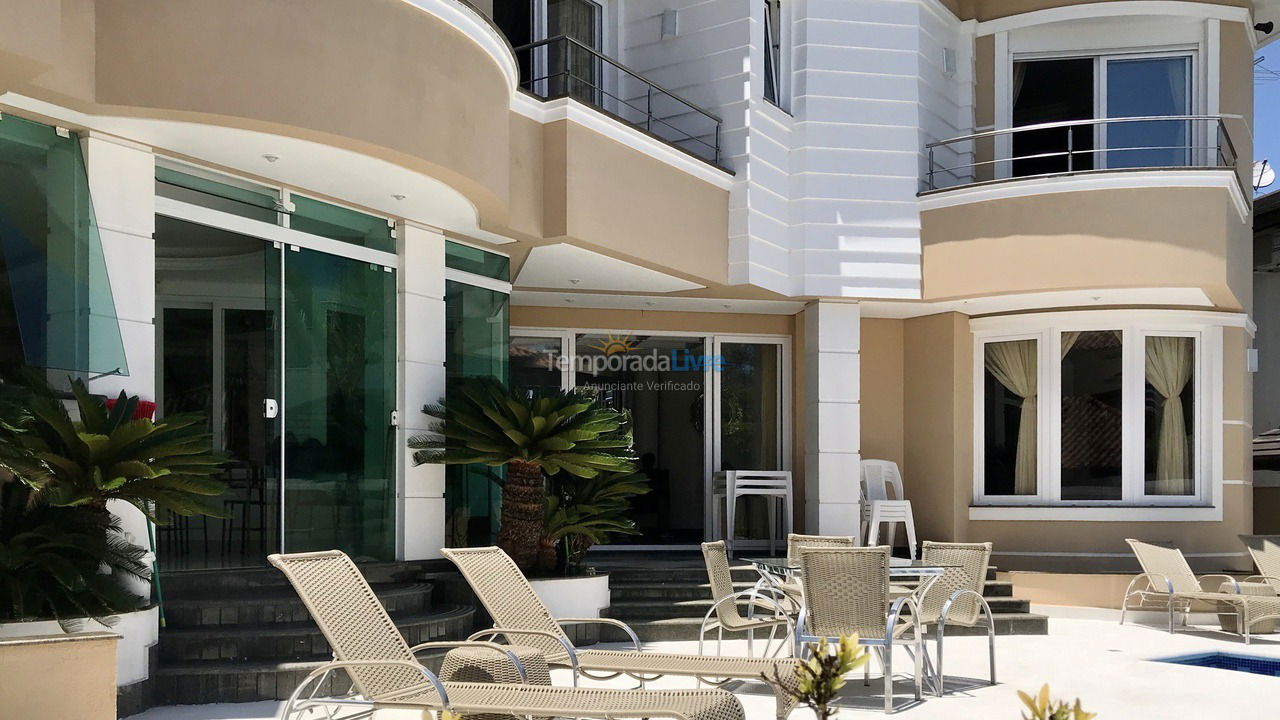House for vacation rental in Florianopolis (Jurerê Internacional)