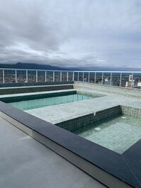 Apartamento para 8 personas, a 200 metros de la playa, con vistas al mar.