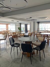 Apartamento para 8 personas, a 200 metros de la playa, con vistas al mar.