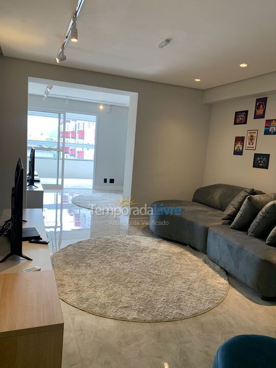 Apartamento para alquiler de vacaciones em Praia Grande (Praia do Caiçara)