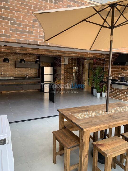 Apartamento para alquiler de vacaciones em Praia Grande (Praia do Caiçara)