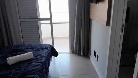 Apartamento para 8 personas, a 200 metros de la playa, con vistas al mar.