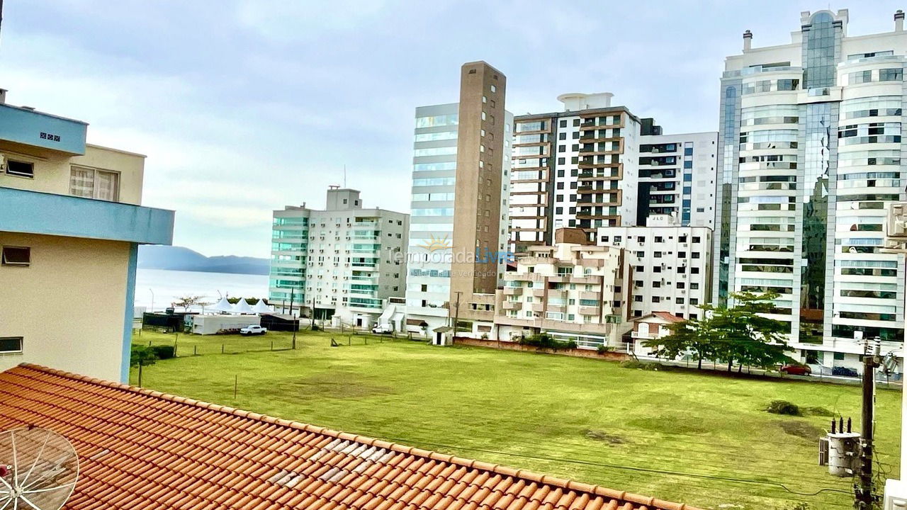 Apartamento para aluguel de temporada em Itapema (Meia Praia)