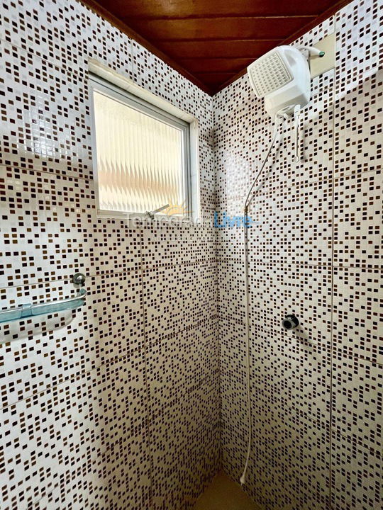 Apartamento para aluguel de temporada em Itapema (Meia Praia)