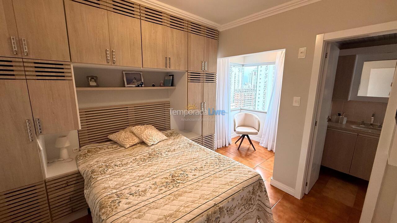 Apartamento para aluguel de temporada em Balneário Camboriú (Praia Central)