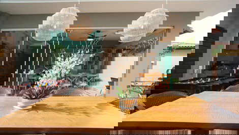 Casa de alto padrão em Jurere Internacional