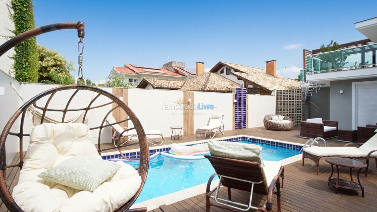 Casa para aluguel de temporada em Florianopolis (Jurerê Internacional)