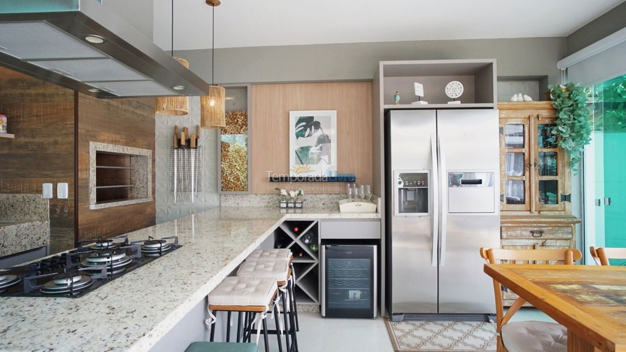 Casa para aluguel de temporada em Florianopolis (Jurerê Internacional)