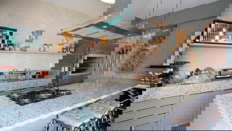 Casa de alto padrão em Jurere Internacional