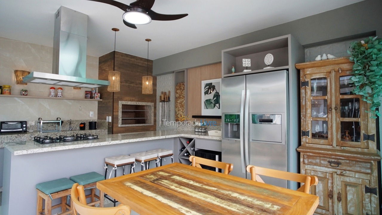 Casa para aluguel de temporada em Florianopolis (Jurerê Internacional)