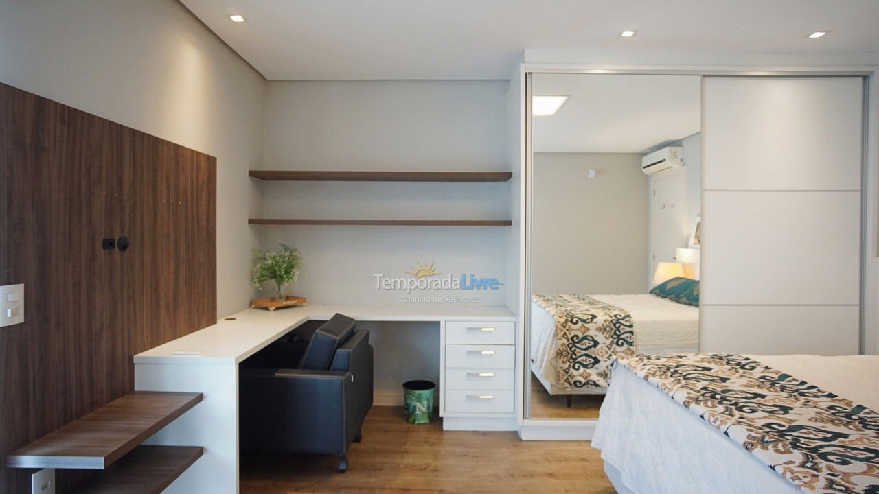 Casa para aluguel de temporada em Florianopolis (Jurerê Internacional)