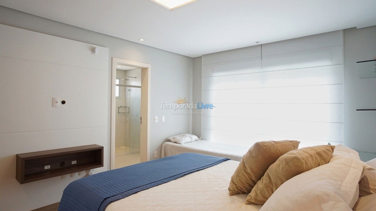 Casa para aluguel de temporada em Florianopolis (Jurerê Internacional)