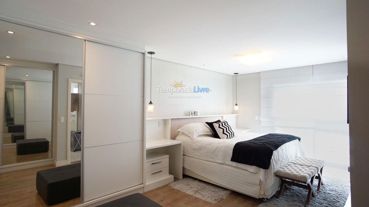 Casa para aluguel de temporada em Florianopolis (Jurerê Internacional)