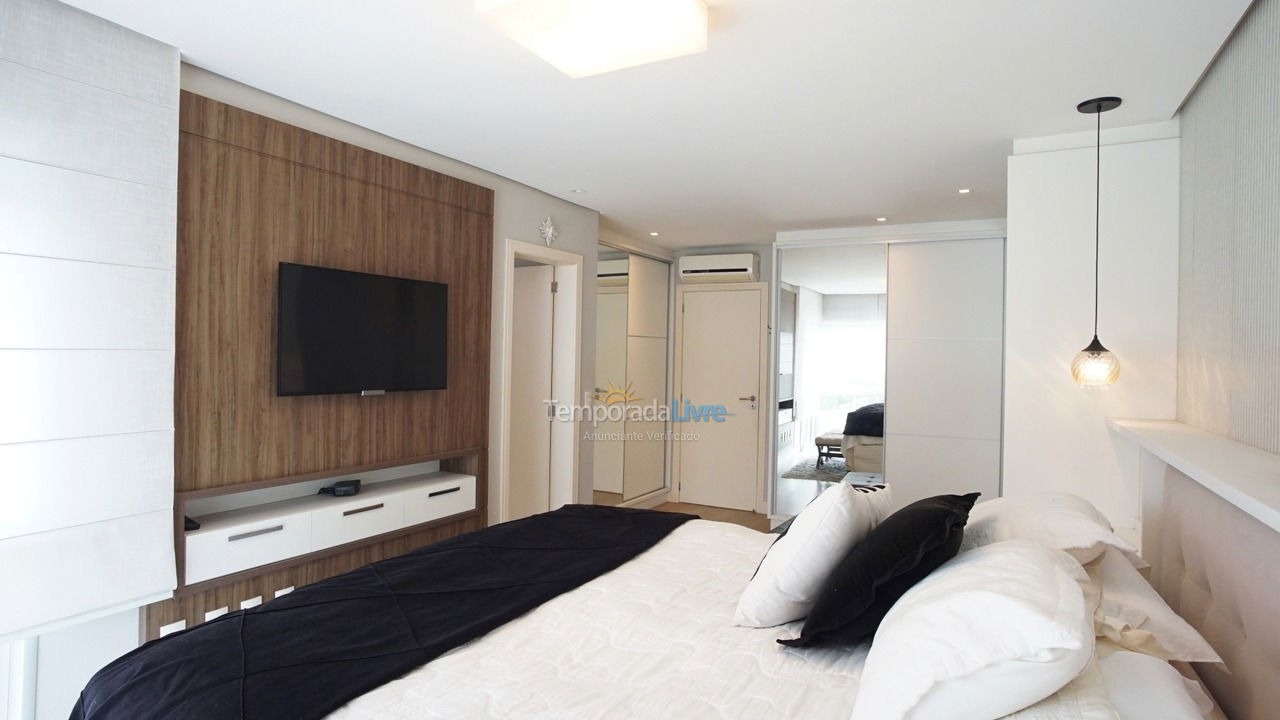 Casa para aluguel de temporada em Florianopolis (Jurerê Internacional)