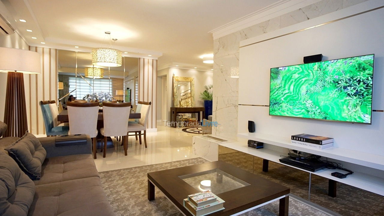 Casa para aluguel de temporada em Florianopolis (Jurerê Internacional)