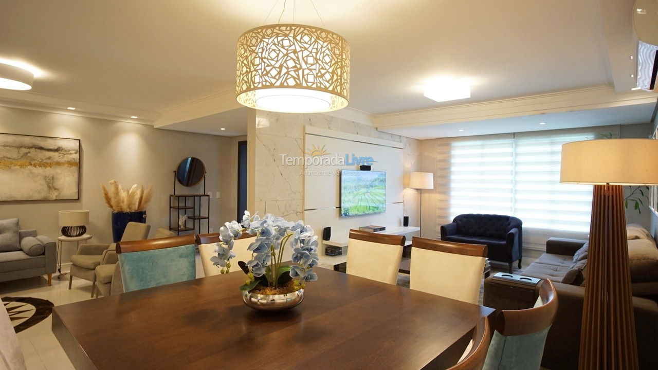 Casa para aluguel de temporada em Florianopolis (Jurerê Internacional)