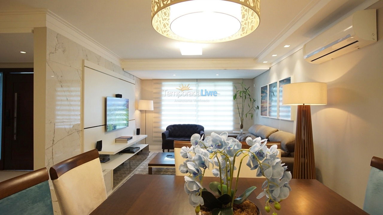 Casa para aluguel de temporada em Florianopolis (Jurerê Internacional)