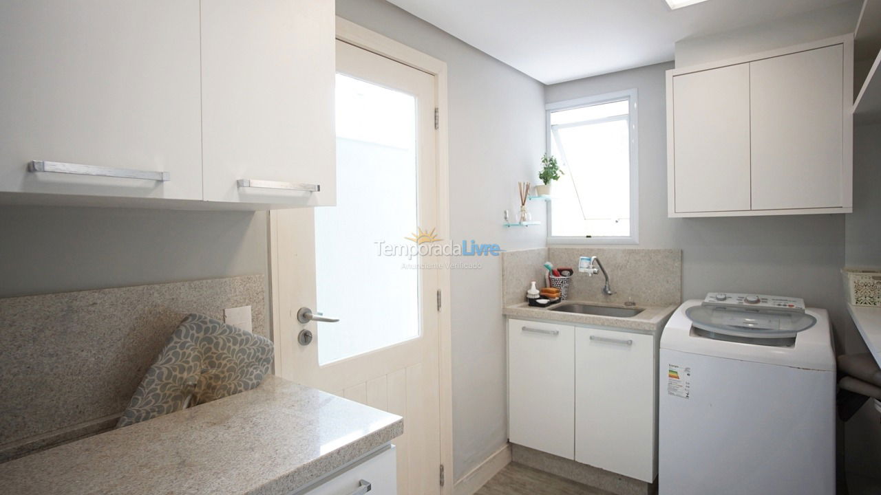 Casa para aluguel de temporada em Florianopolis (Jurerê Internacional)