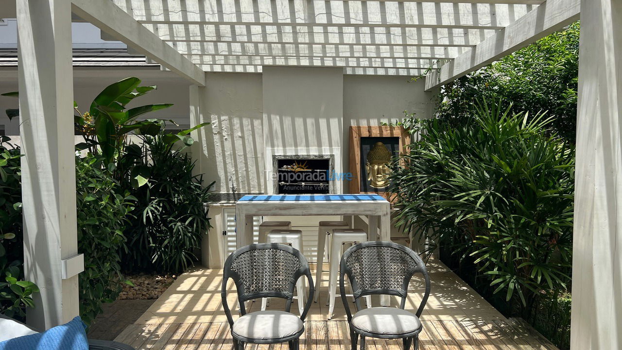House for vacation rental in Florianopolis (Jurerê Internacional)