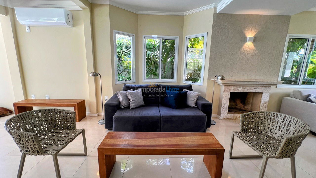 House for vacation rental in Florianopolis (Jurerê Internacional)