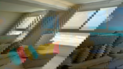 ¡Alto nivel con acceso directo al mar! A70