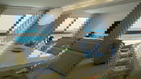 ¡Alto nivel con acceso directo al mar! A70