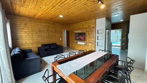 HOUSE WITH POOL MARISCAL