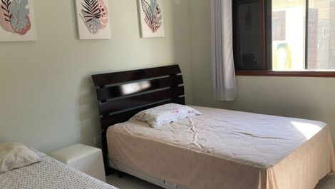 Single-story house in gated community Morada da Praia.