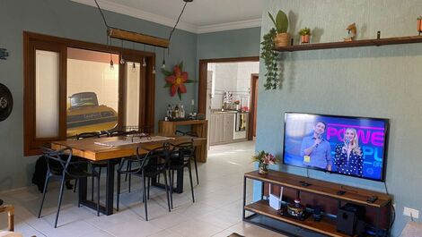 Single-story house in gated community Morada da Praia.