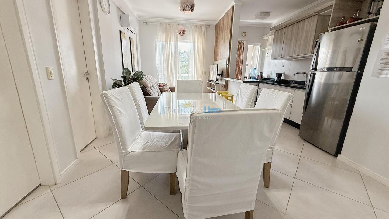 Apartamento para alquiler de vacaciones em Bombinhas (Praia de Bombas)